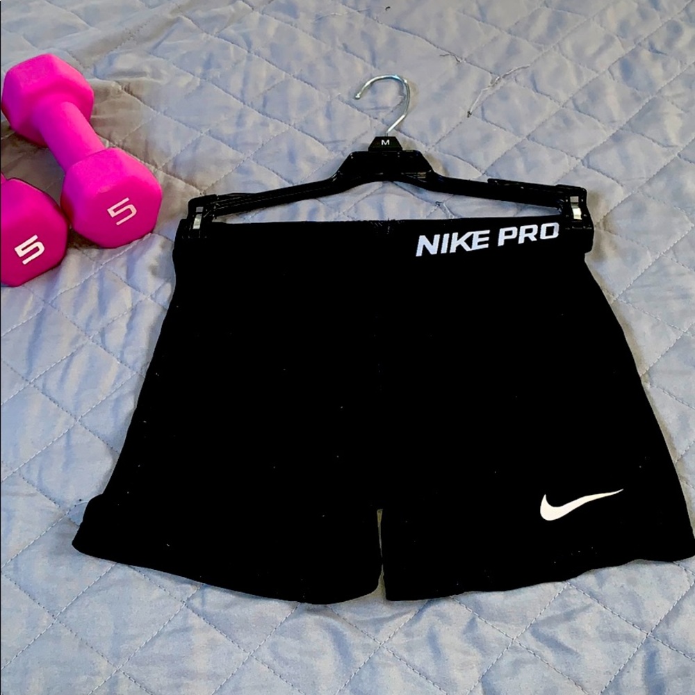 Black Nike pro spandex